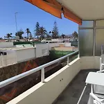 Playa Del Ingles - J&J Near Yumbo