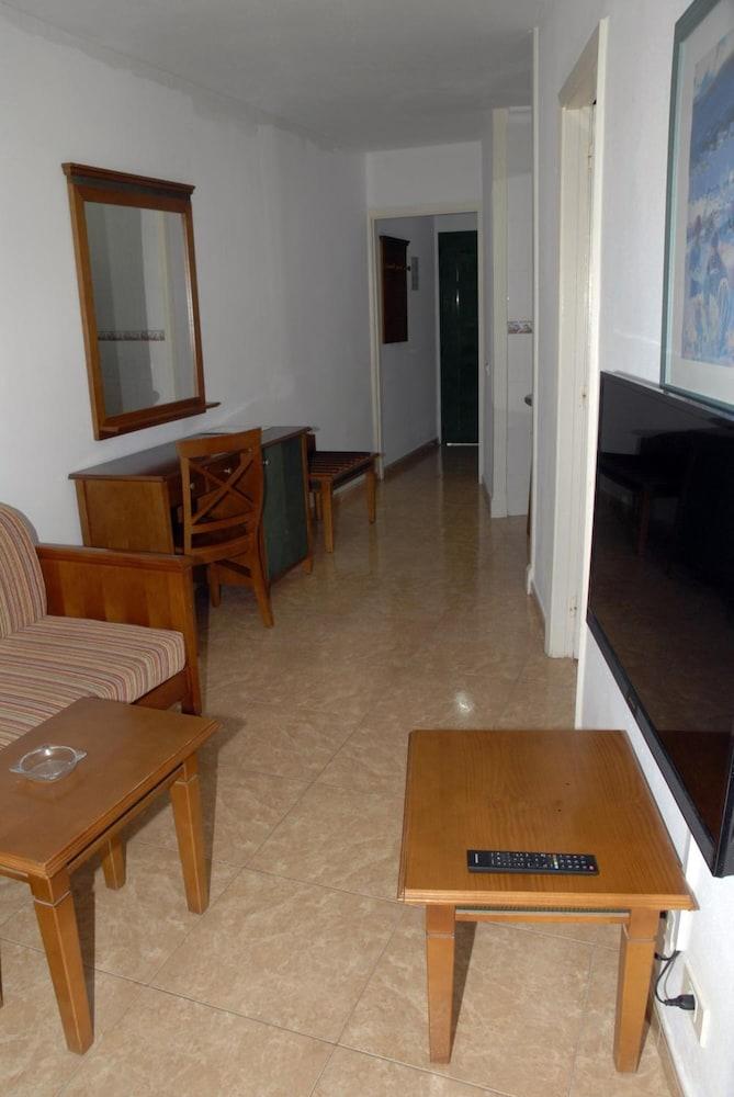 Faluas Apartment *