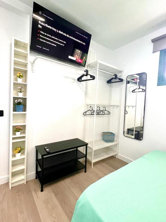 Apartment Fm - Renovated With Swimming Pool Near Maspalomas Dunes & Playa del Inglés
