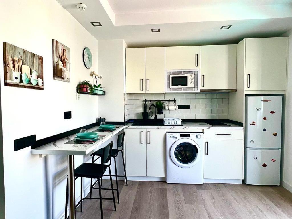 Fm - Renovated With Swimming Pool Near Maspalomas Dunes & Apartment