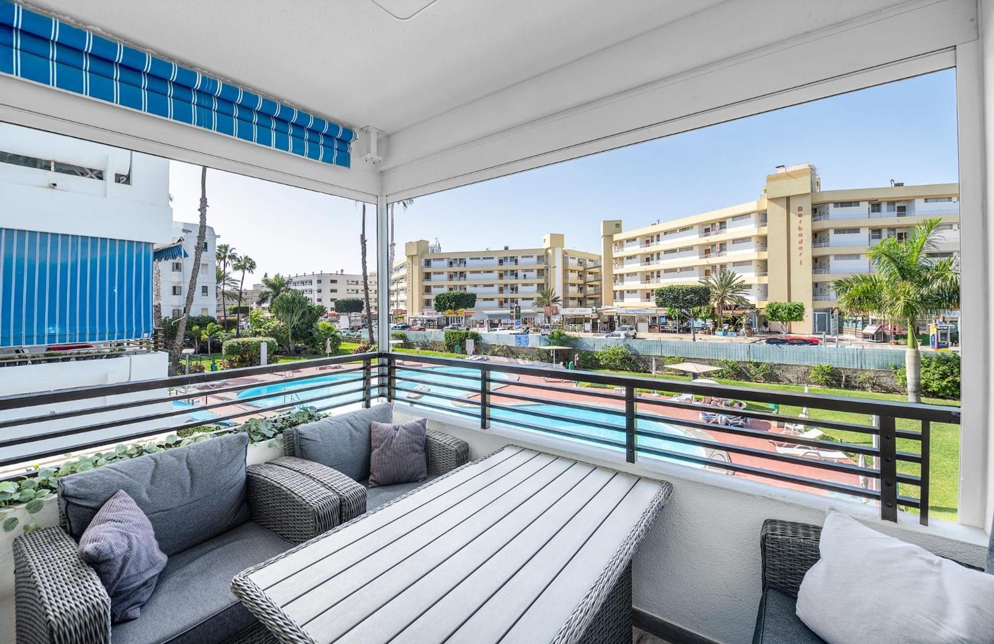 Luxury Pool View Iguazu Apartment Playa del Ingles (Gran Canaria)