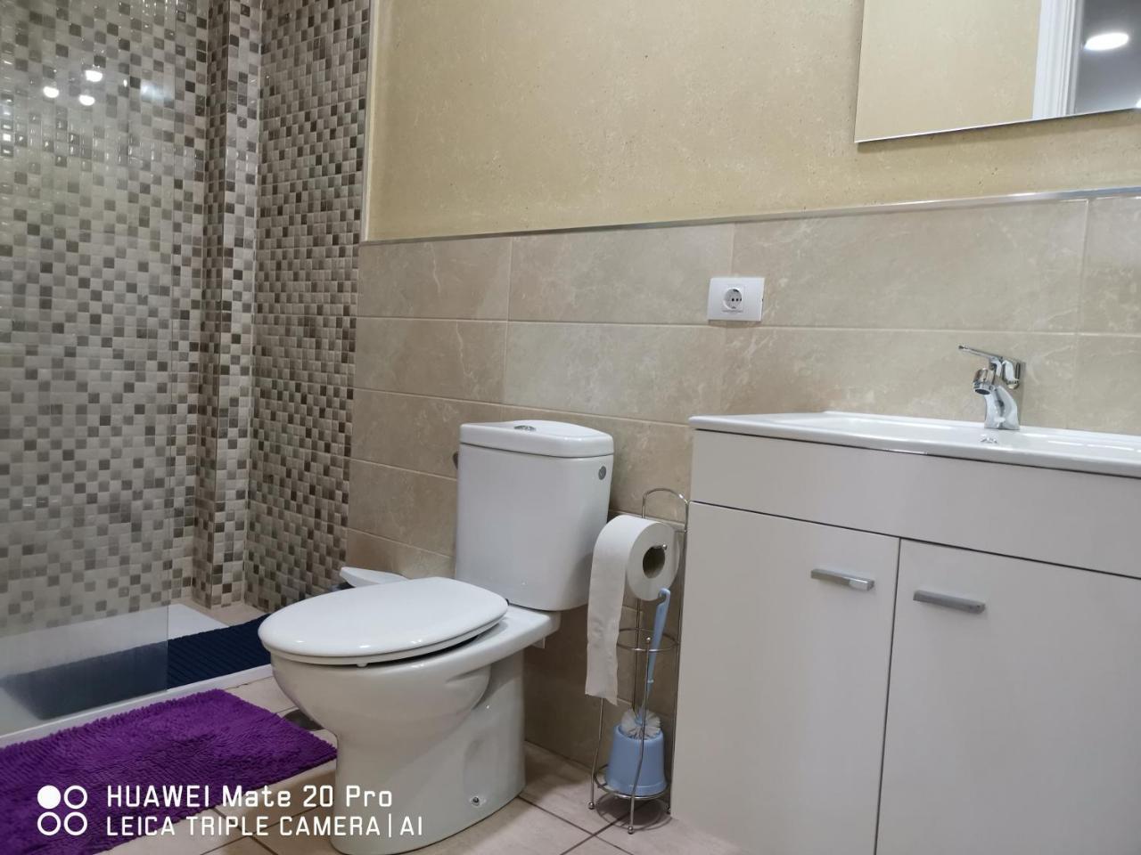 Pensión Doramas Private Shared Toilet