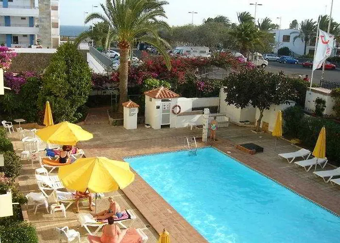Las Afortunadas