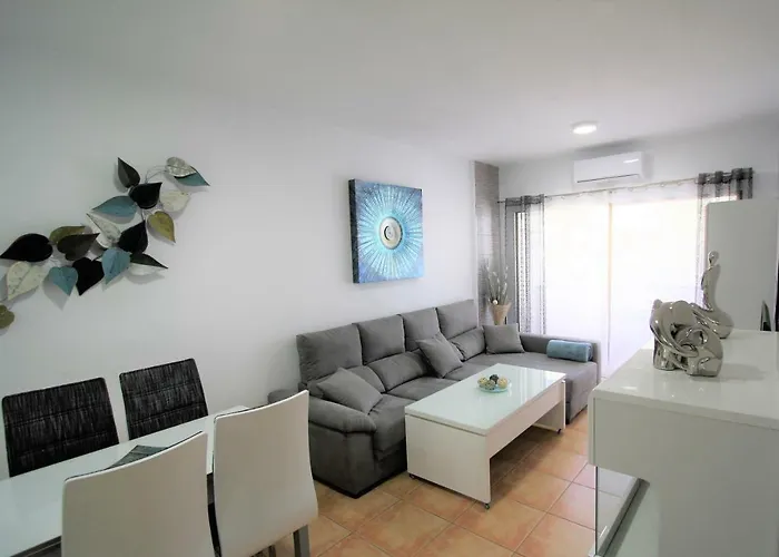 Fantastic Apartment Near The Beach