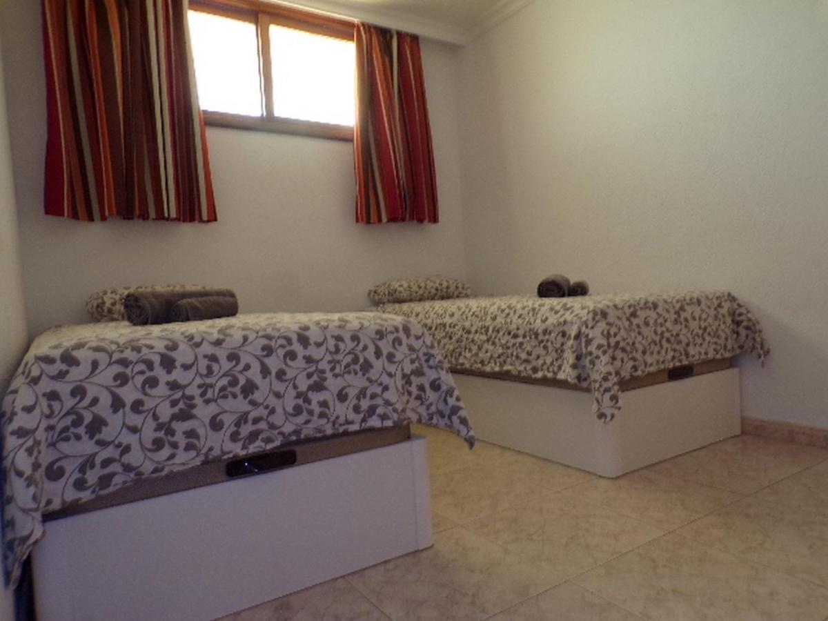 Juncos 402 * Playa del Ingles (Gran Canaria)