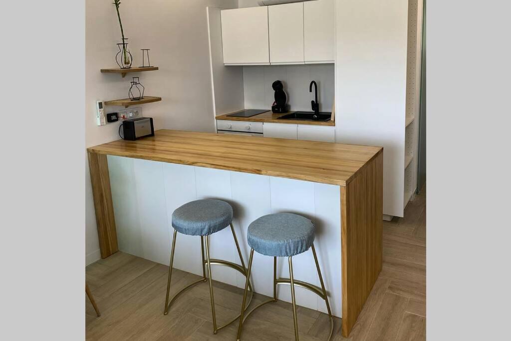 Huoneisto Koka Deluxe, Tropical-chic Design Playa del Inglés