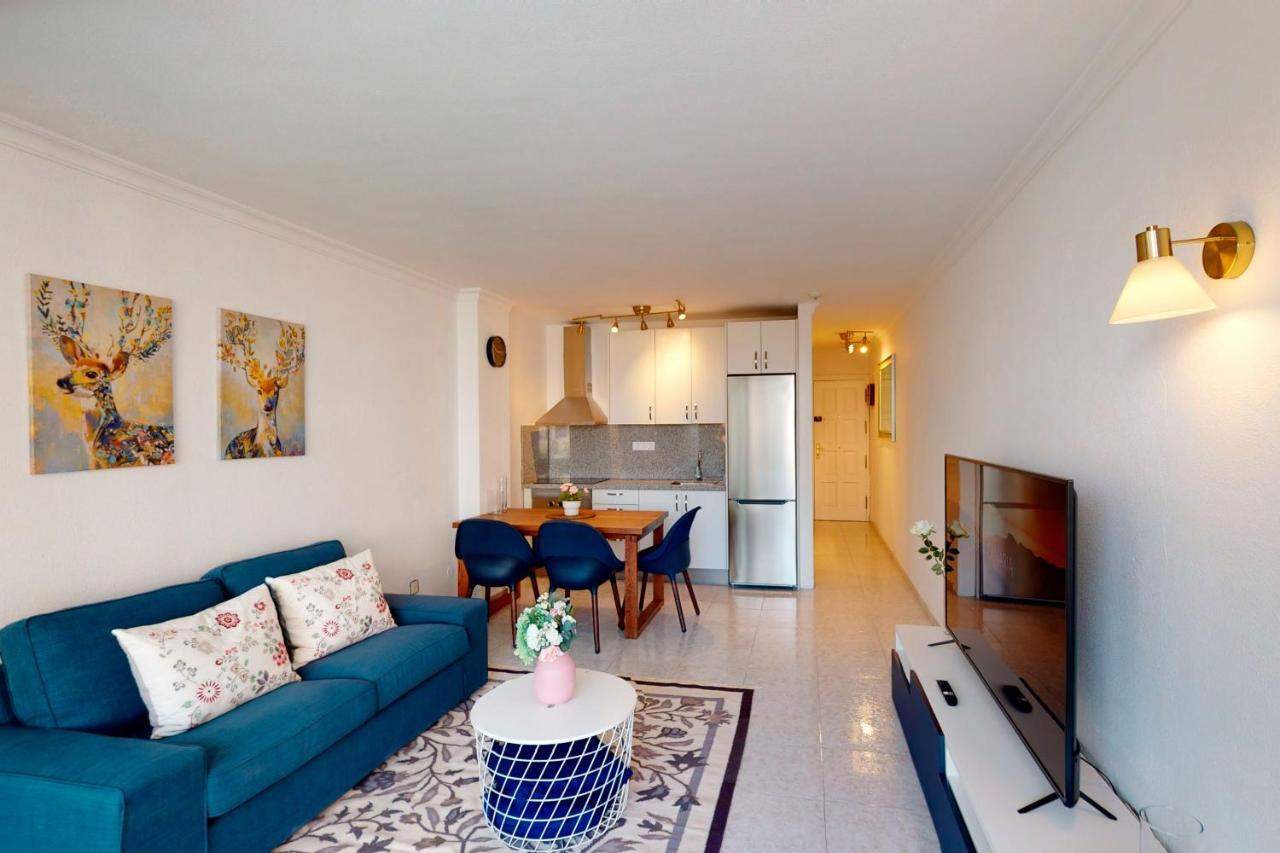 Sunny Tanife By Yumbo Apartment *