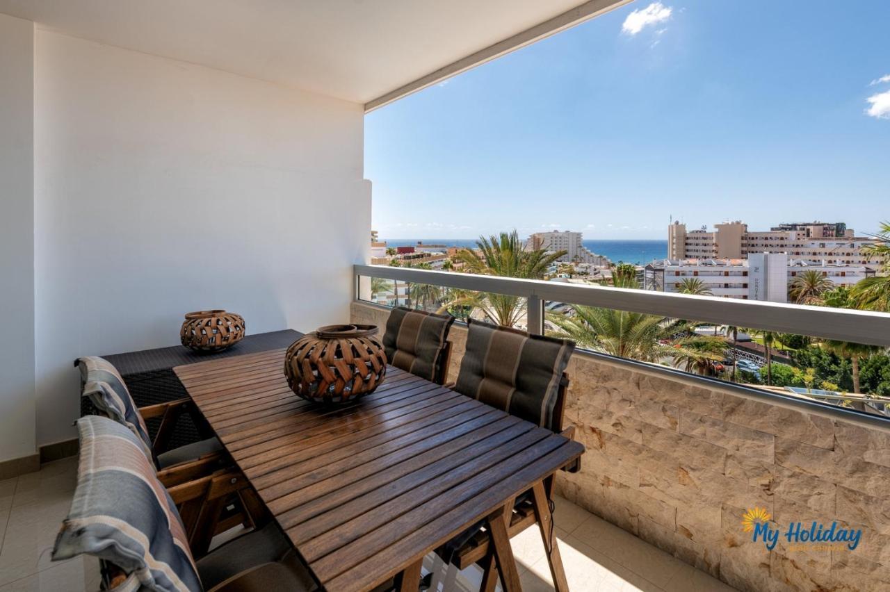 Esther's Sea View