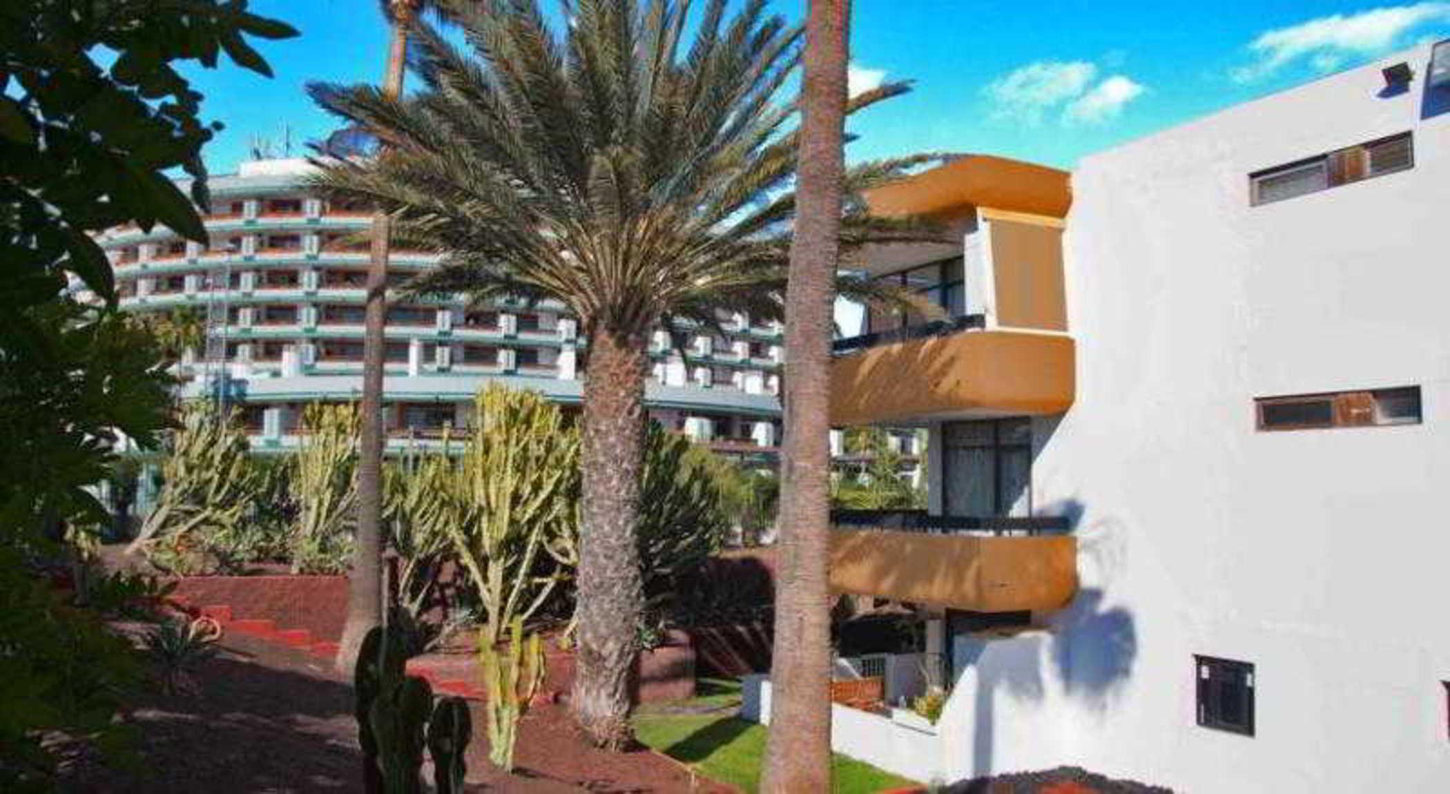 Arenas Apartment