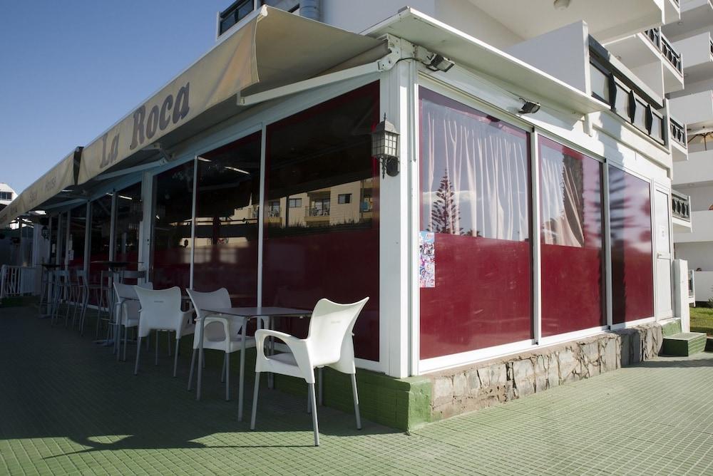 Apartahotel Roca -