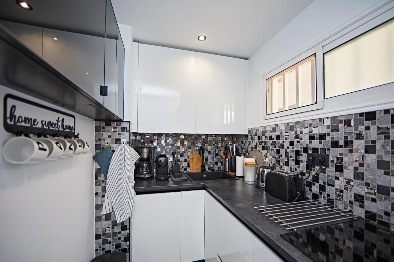 Apartment Panda House *