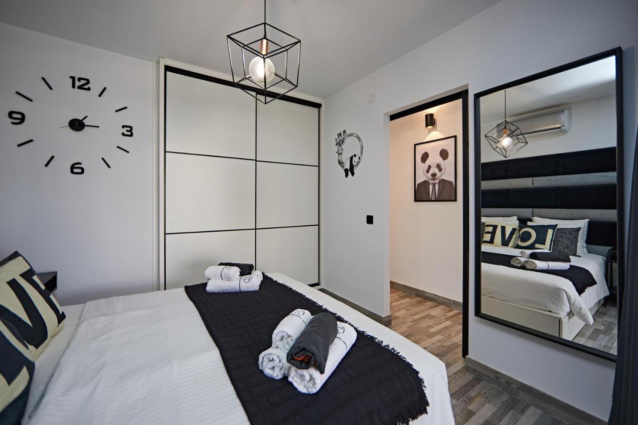 Panda House