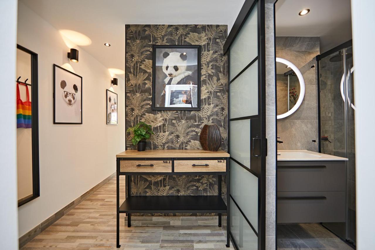 Panda House Apartment *