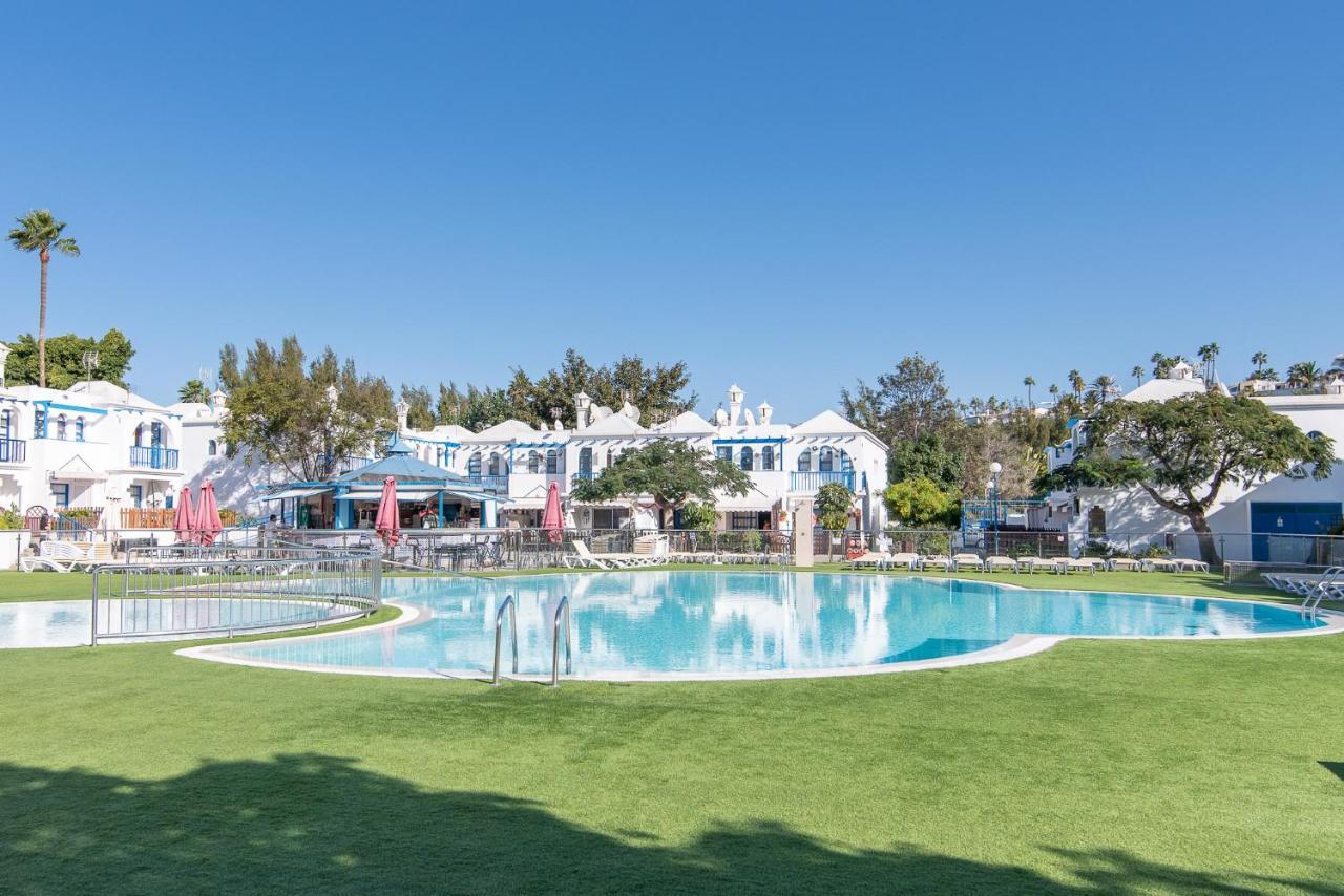 Duplex Poolside