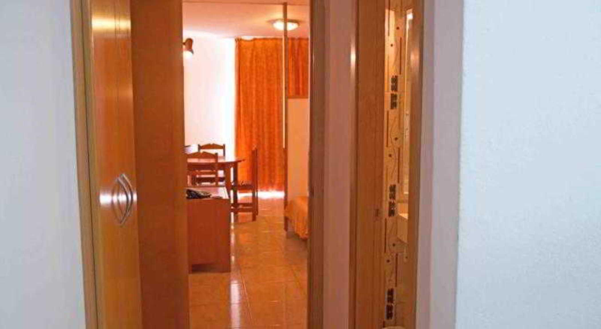 Arenas Apartment *