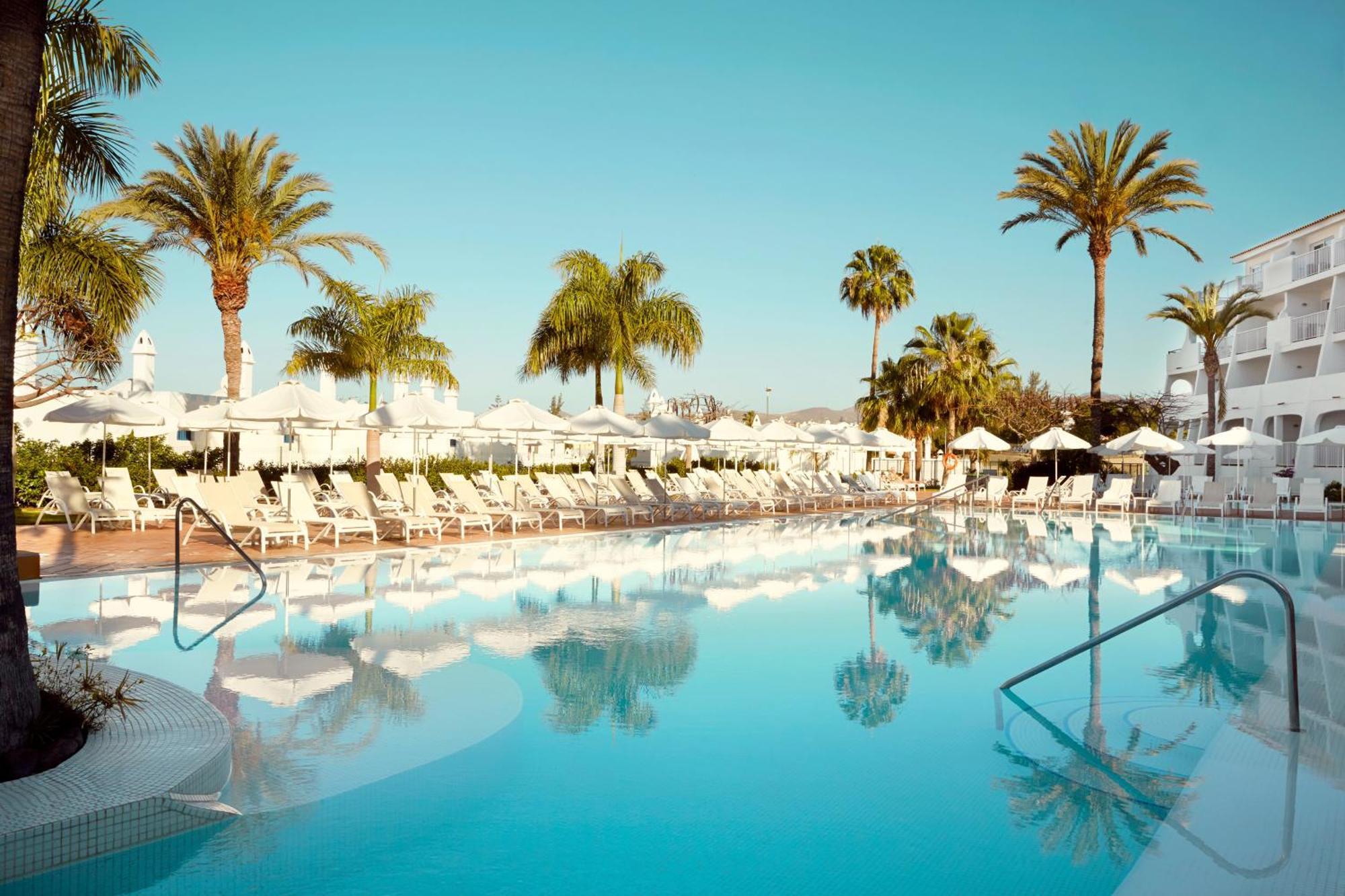 Sunprime Atlantic View & Hotel 4*