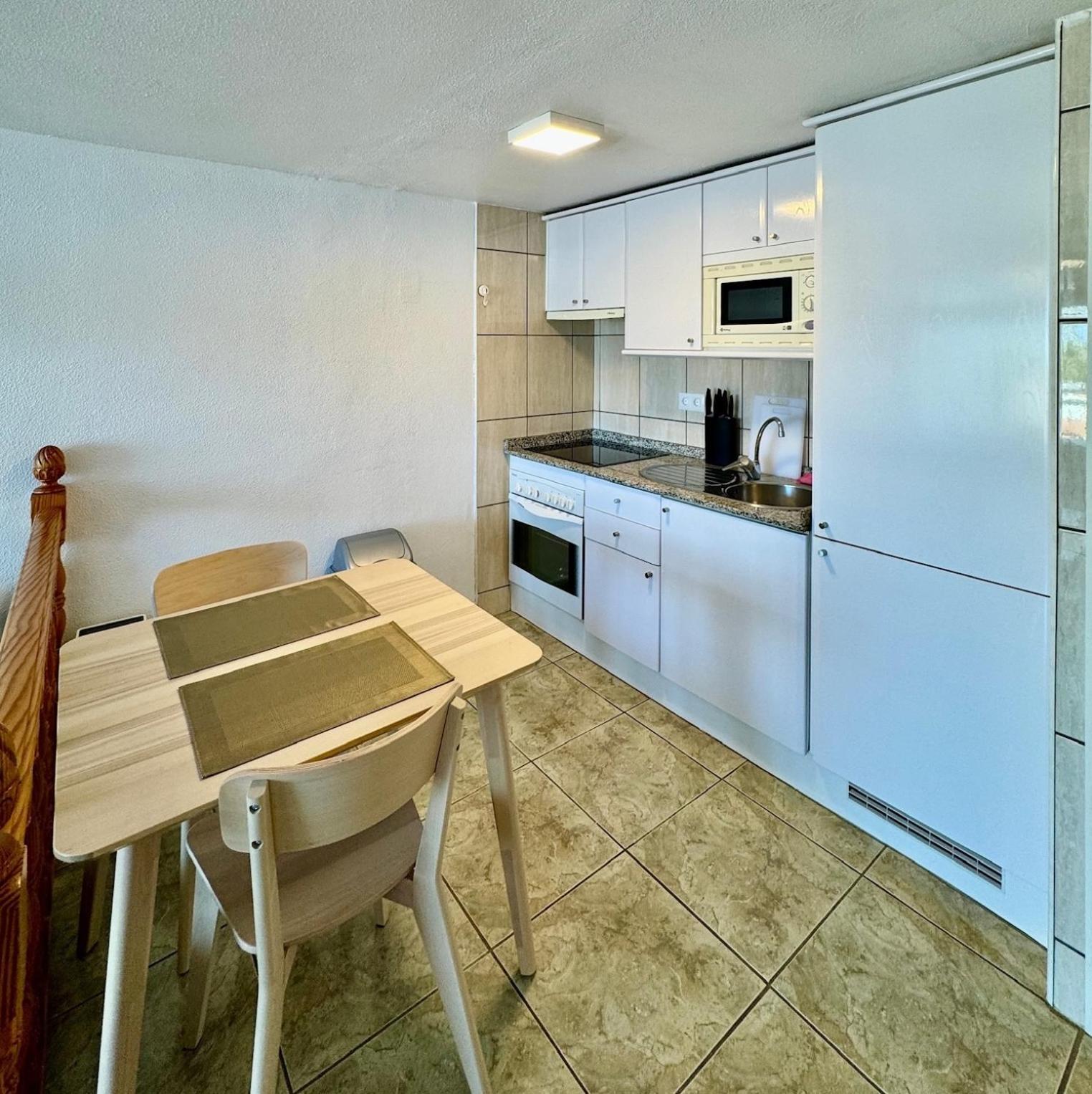 Tamaran 404 Apartamento *