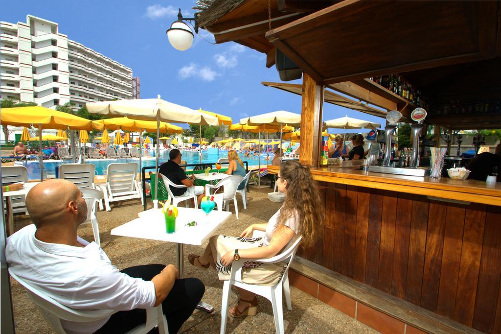 Field 3* Playa del Ingles (Gran Canaria)
