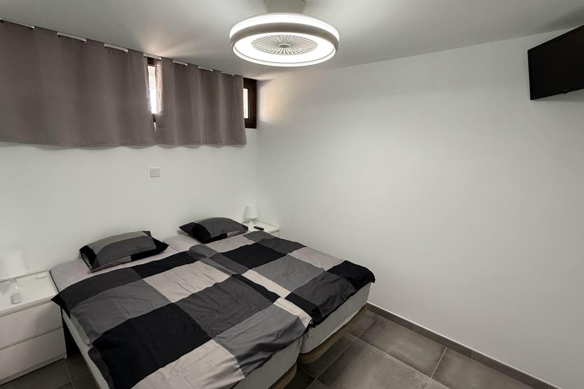 Apartment Modernes Mit 1 Schlafzimmer Und Balkon Im Herzen Von Playa Del Ingles, Gran Canaria *