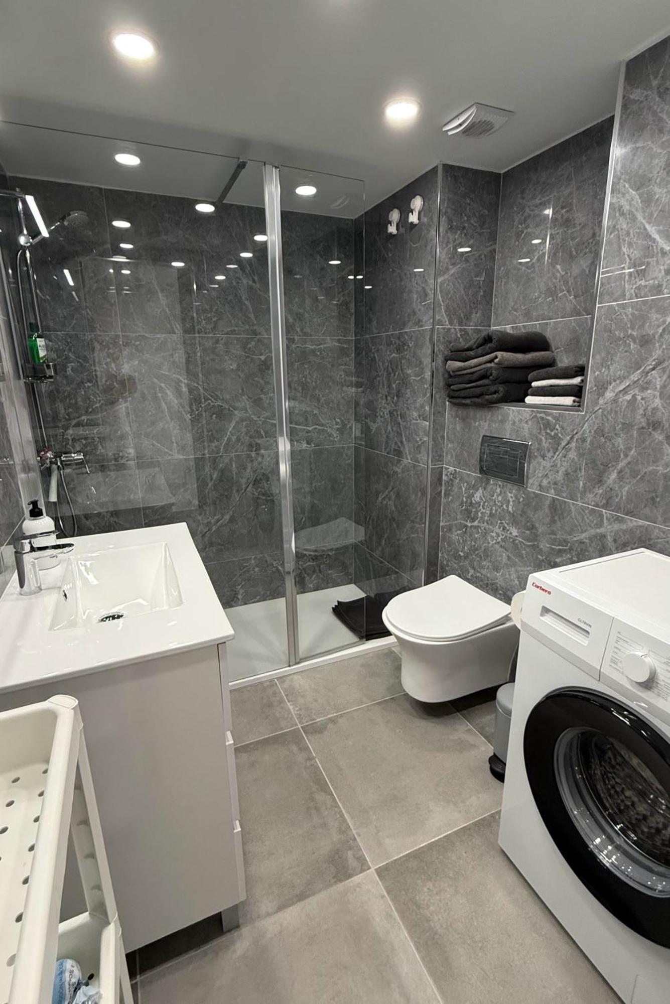Apartment Modernes Mit 1 Schlafzimmer Und Balkon Im Herzen Von Playa Del Ingles, Gran Canaria *