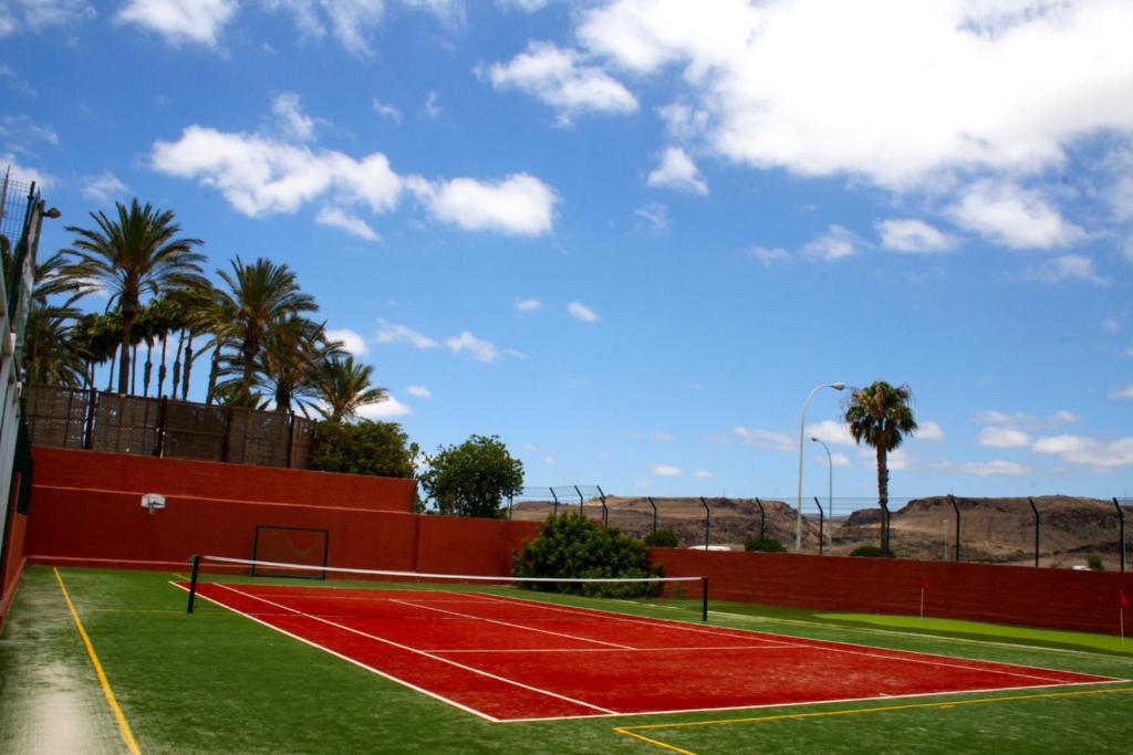 Apartment Roja *