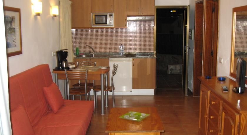 Santa Fe Apartment *