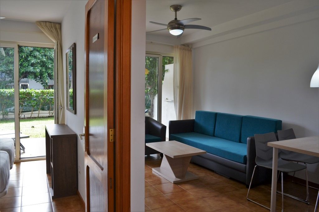 Montemayor Apartment *