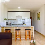 Seaview Friendly Holiday Home 5