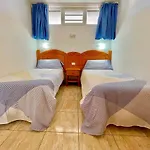 Seaview Friendly Holiday Home 4