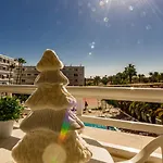 Seaview Friendly Holiday Home 5