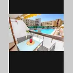Yumbo Beach Apartment Perfect Location Free Fast Wifi