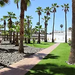 Breeze Friendly Holiday Home