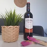 Isabel Del Mar