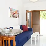 Casita Blanca Near Yumbo