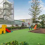 Golden Sands Pool Apartment