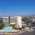 Las Camelias Apartments Ci15