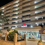 Central Near The Beach Koka Apartment