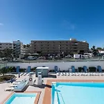 5 Min Walk From Yumbo 208