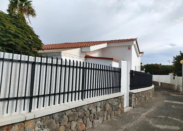 Pretty Terrace Holiday House In Maspalomas