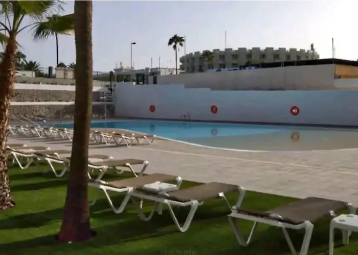 Traumhafte Wohnung Mit Panoramablick Und Pool