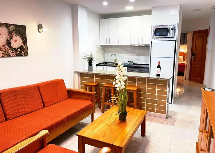 Seaview Friendly Holiday Home 1