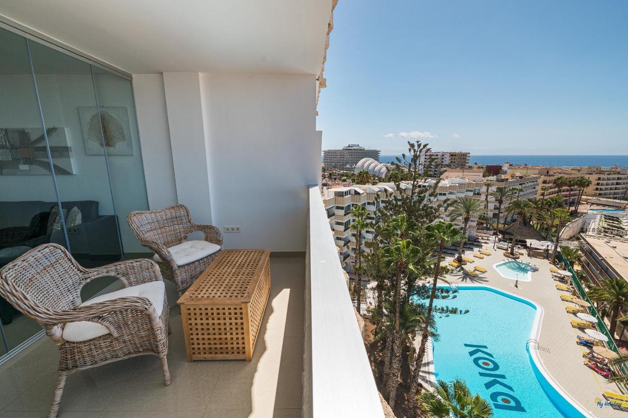 Candid Sea View Apartment