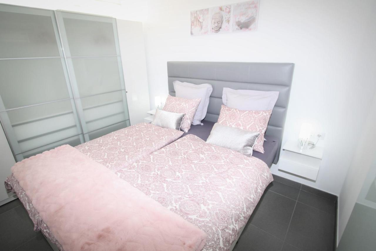 Fantastic With Sea Views *
