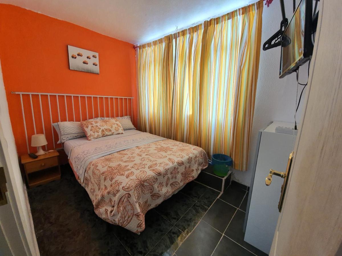 Full Flats And With Shared Toilet Wifi Free San Fernando Apartment Playa del Inglés