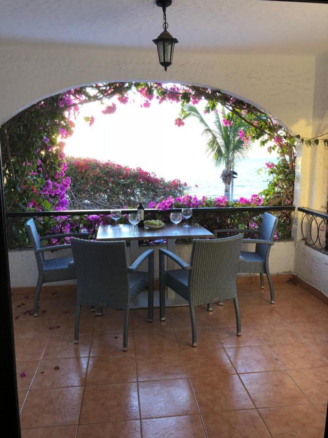 Casa Blanca - Sea View - First Line Huoneisto *