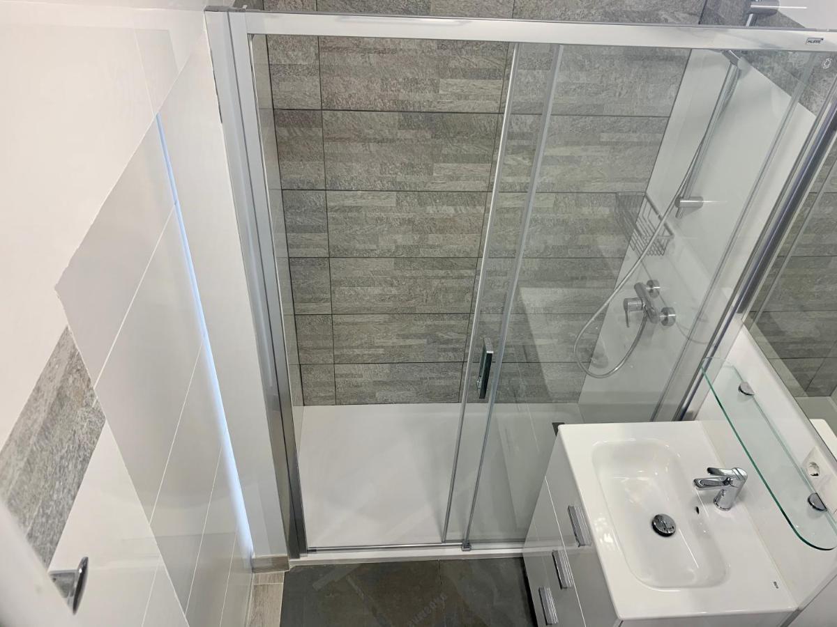 Calm, Cosy And Bright Renovated In Playa Del Ingles- Wifi Free Huoneisto *