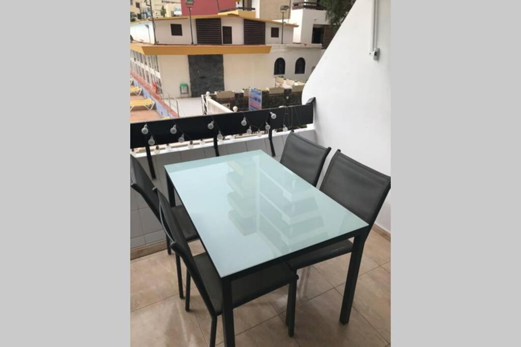 Yumbo Perfect Location Free Fast Wifi