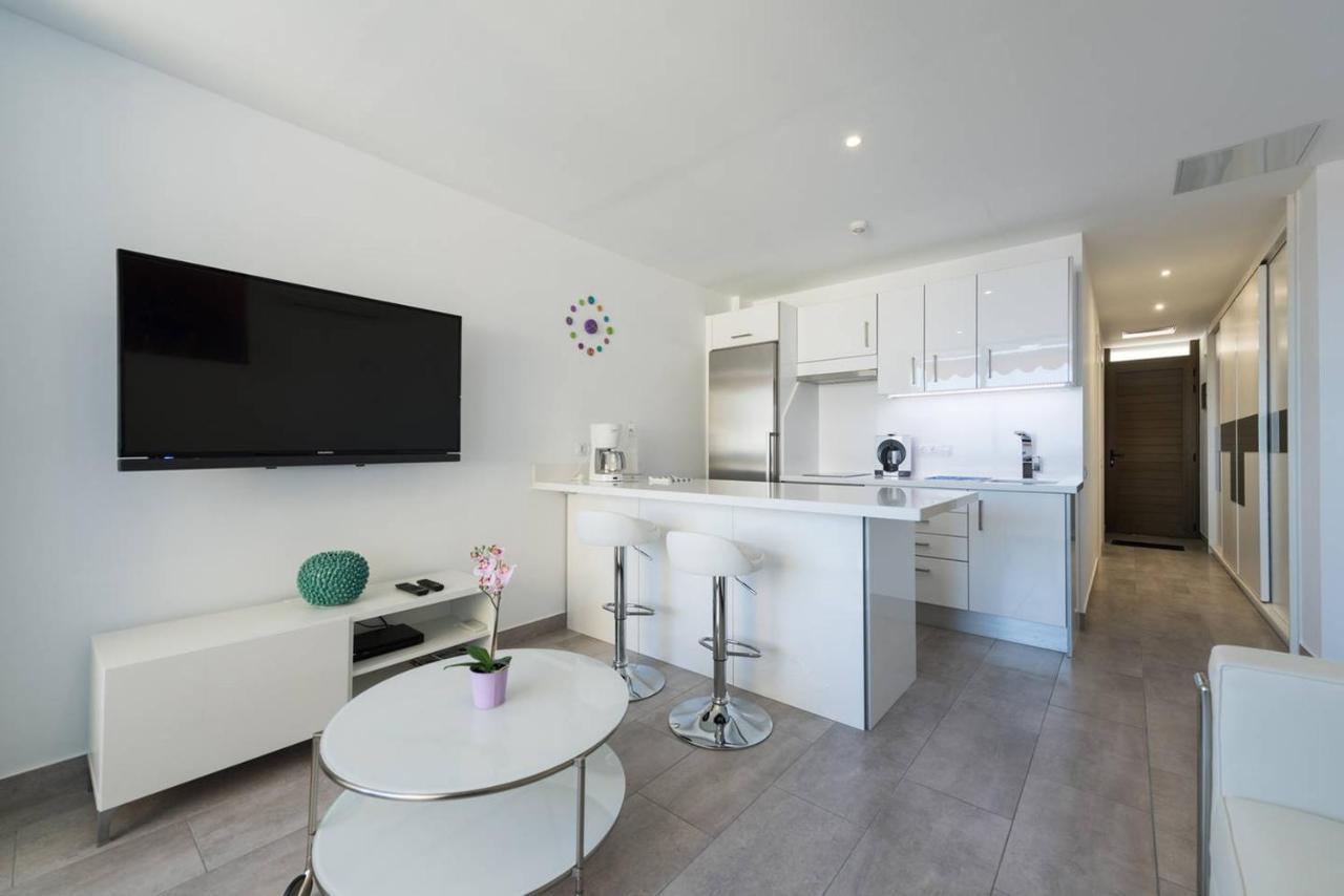 Modern With Sea Views And Fast Fiber Wifi Apartment