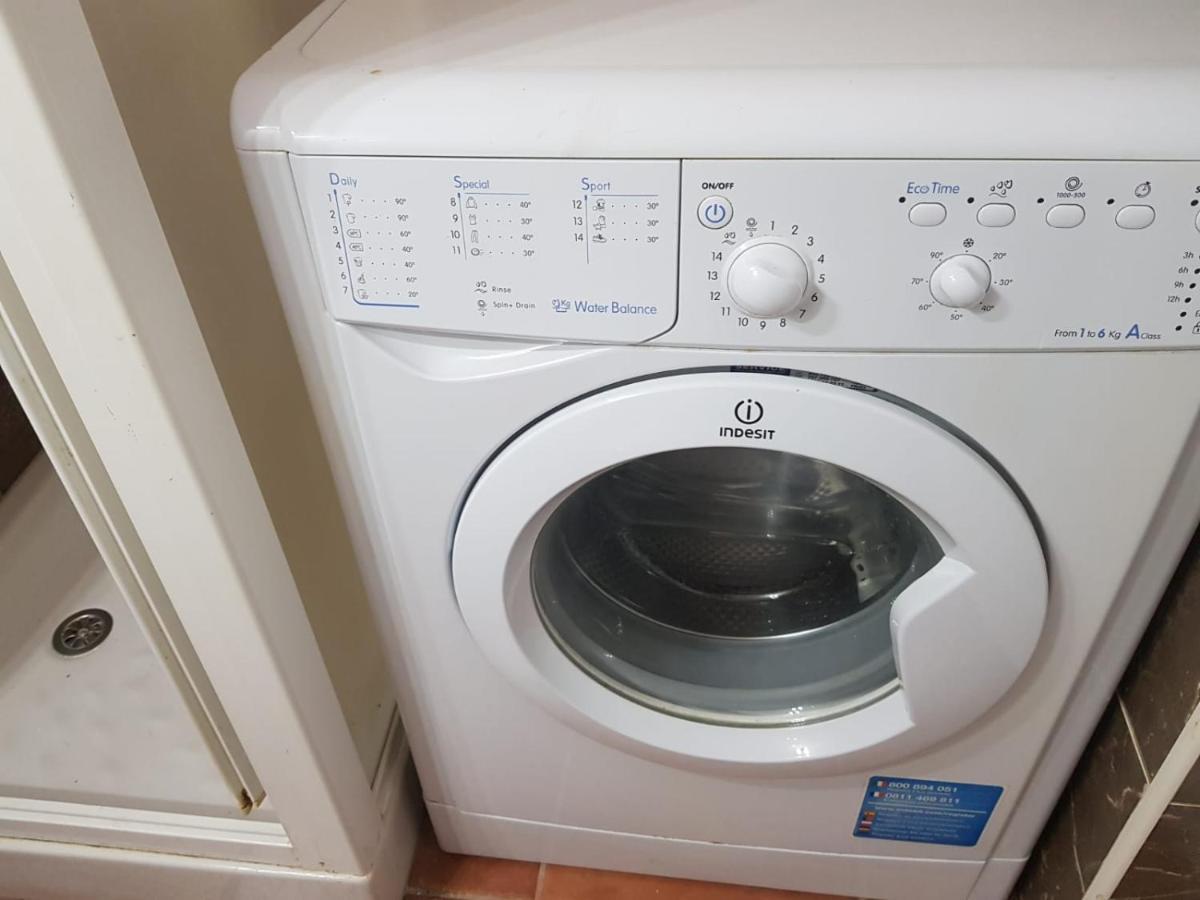 5 Min Walk From Yumbo 309-322 Apartment