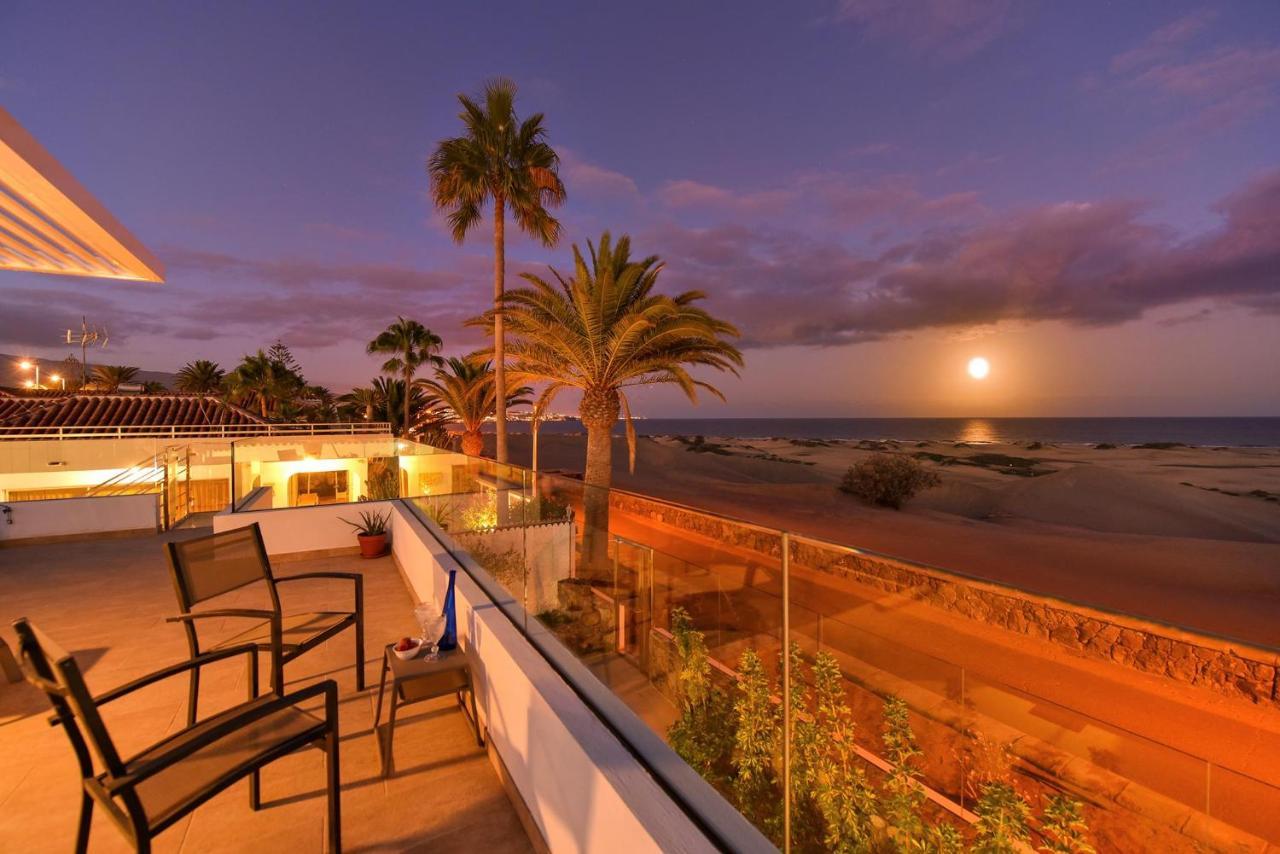 Golden Sahara By Villagrancanaria *